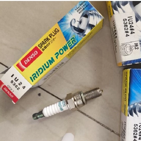 DENSO Busi Iridium IU24