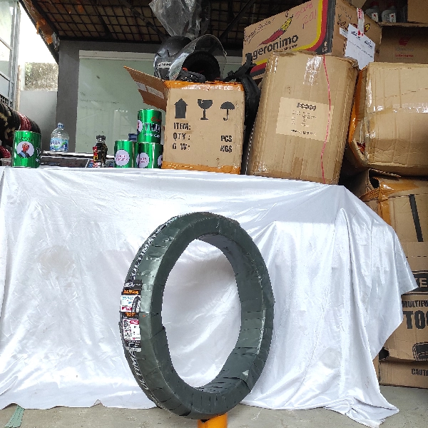 FDR Ban Tubeless 100/70-17 Blaze
