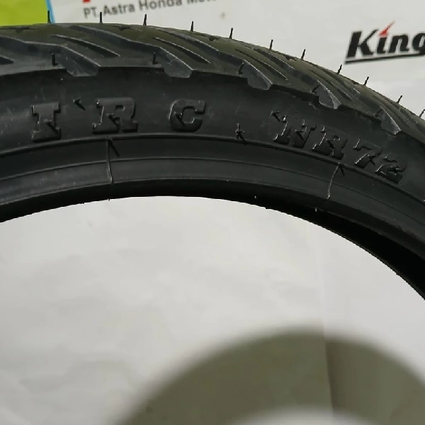 IRC NR72 Ban Tube Type 70/90-17