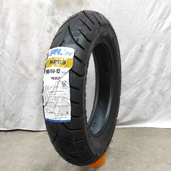 IRC NR83 Ban Tubeless 110/90-12