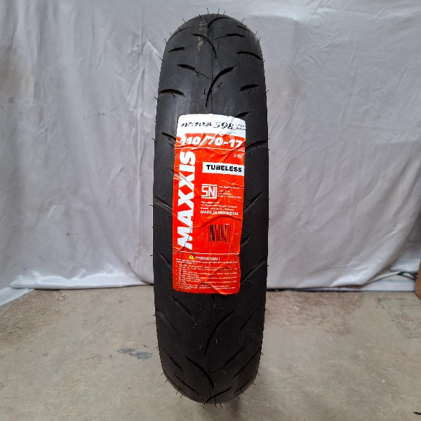 MAXXIS VICTRA S98 110/70-17 (TL)