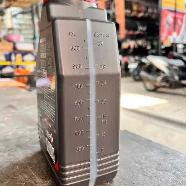 MOTUL Scooter LE 10W30 1L